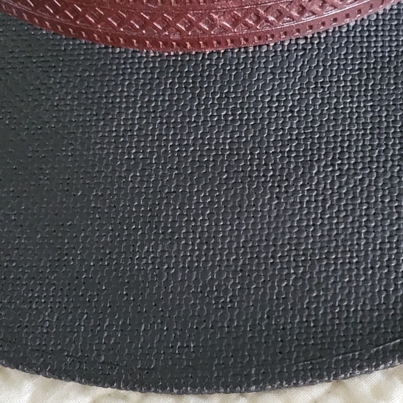 BLACK STRAW HAT with red leather trim - Picture 7 of 7